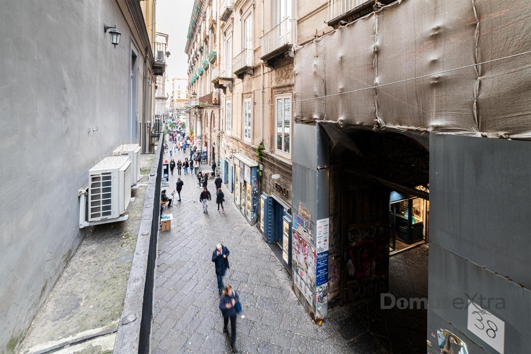 Piazza San Domenico Suite By Domusextra Naples Luaran gambar