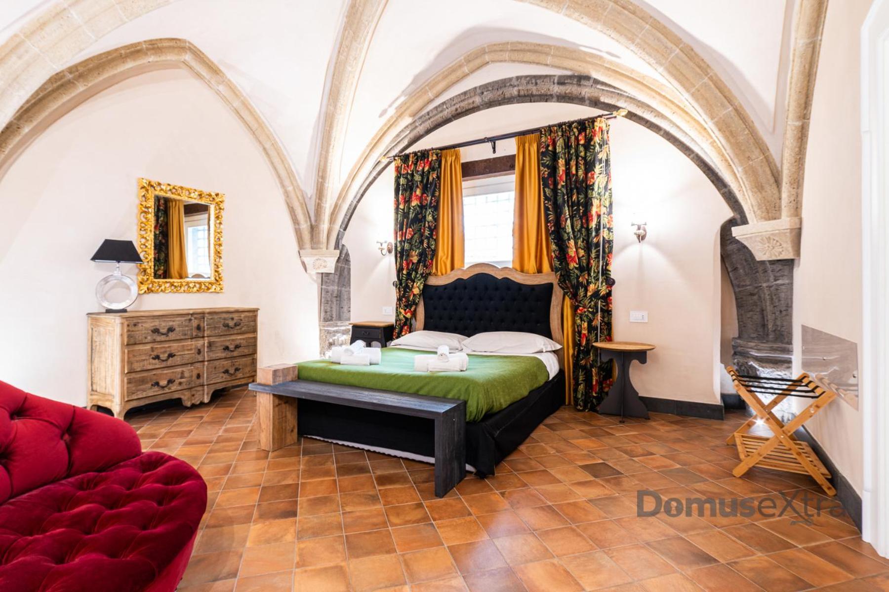 Piazza San Domenico Suite By Domusextra Naples Luaran gambar