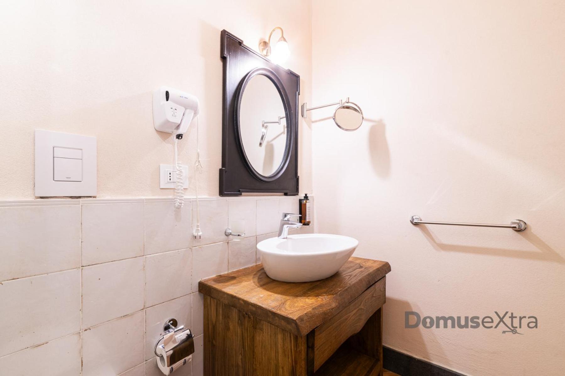 Piazza San Domenico Suite By Domusextra Naples Luaran gambar
